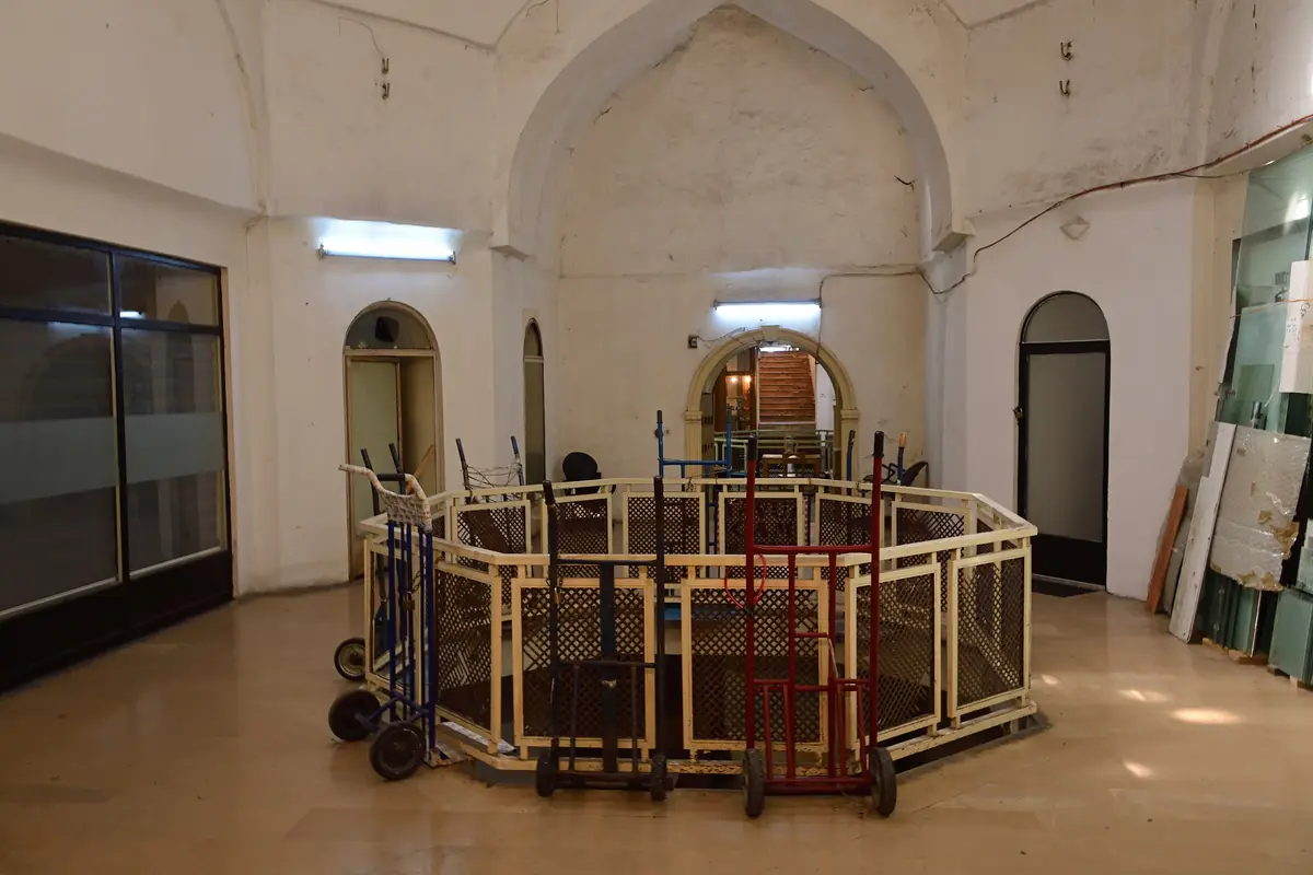 A vaulted hall with arched doorways inside the former Hocapaşa hamam